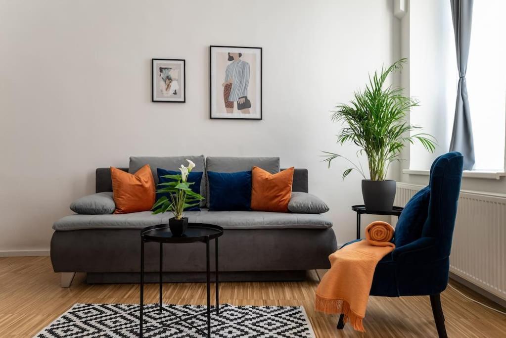 Pristine 1Br Steps From City By Hm Вена Экстерьер фото